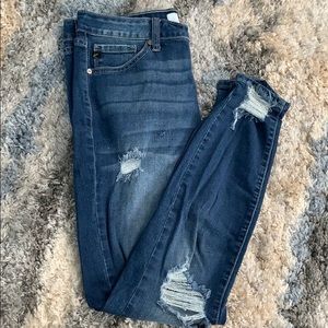 Distressed Kancan Jeans (Size 11/29)
